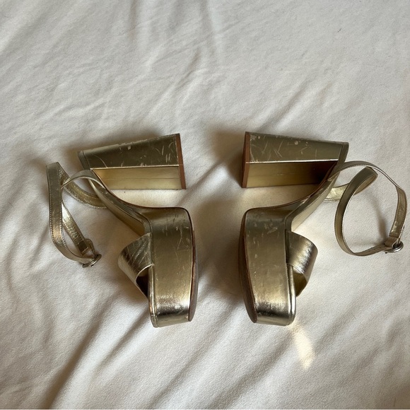 Larroudé Dolly Gold Platform Heels Size 9.5 - Picture 4 of 7